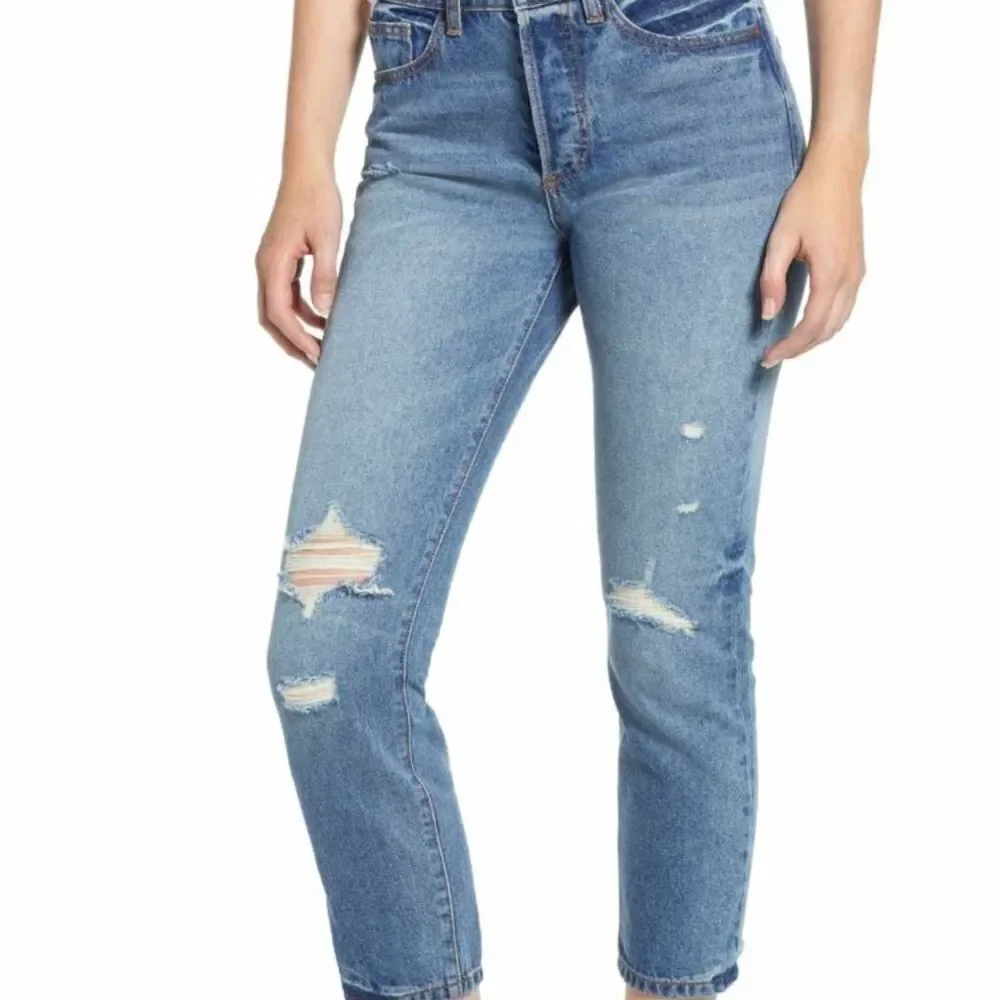 SP Black Ripped High waisted crop Mom Size 30 NWT